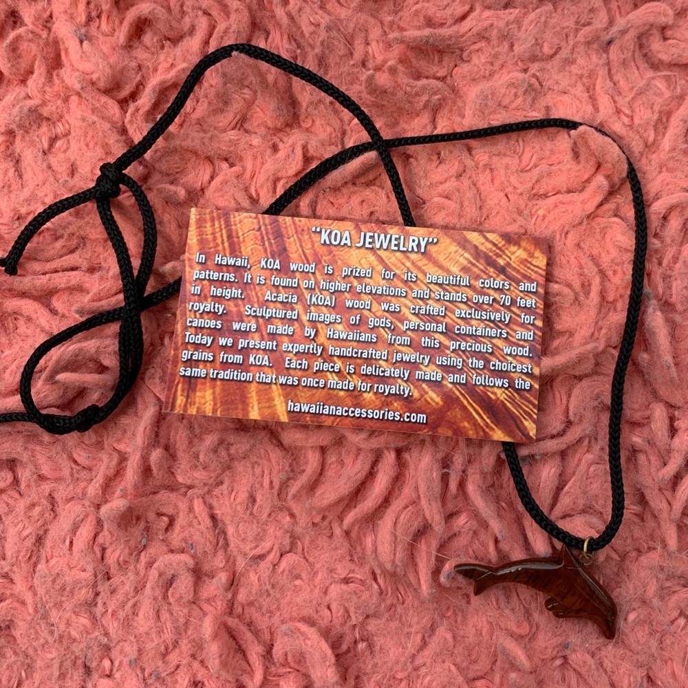 NWT Koa Dolphin Necklace